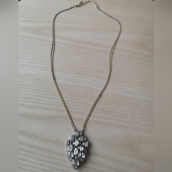Stella & Dot crystal cluster necklacd - Picture 3 of 4